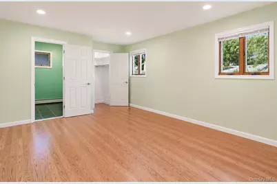 18 Solow Lane, East Northport, NY 11731 - Photo 7