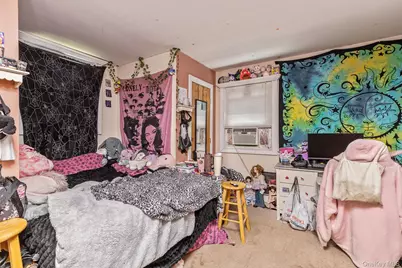 312 Peconic Avenue, Medford, NY 11763 - Photo 15