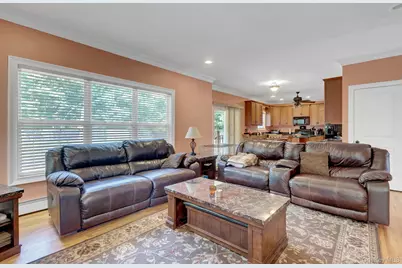 144 Mill Road, Yaphank, NY 11980 - Photo 7