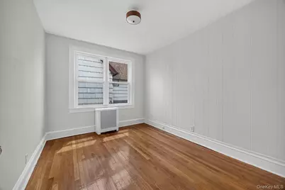 248 Beach 131st Street, Rockaway Park, NY 11694 - Photo 5