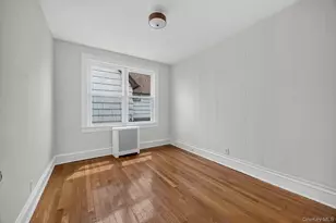248 Beach 131st St, Rockaway Park, NY 11694 - Photo 5