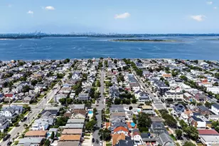 248 Beach 131st St, Rockaway Park, NY 11694 - Photo 33