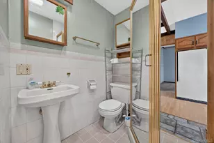 248 Beach 131st St, Rockaway Park, NY 11694 - Photo 19
