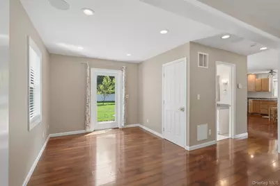 10 Henmond Boulevard, Poughkeepsie, NY 12603 - Photo 17