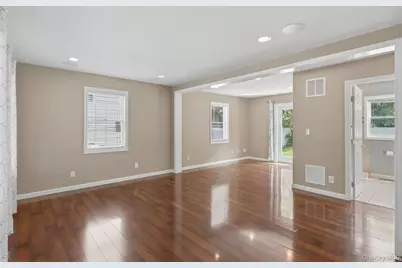 10 Henmond Boulevard, Poughkeepsie, NY 12603 - Photo 21