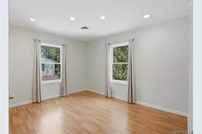 10 Henmond Boulevard, Poughkeepsie, NY 12603 - Photo 25