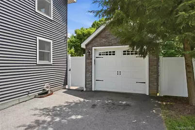 10 Henmond Boulevard, Poughkeepsie, NY 12603 - Photo 35