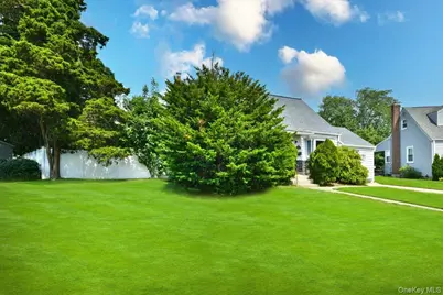 2 Ford Drive W, Massapequa, NY 11758 - Photo 3