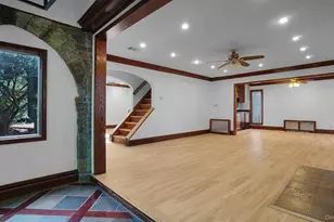 22 Parkwold Dr E, Valley Stream, NY 11580 - Photo 13
