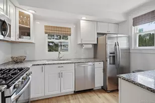 26 Fairmount St, Huntington, NY 11743 - Photo 7
