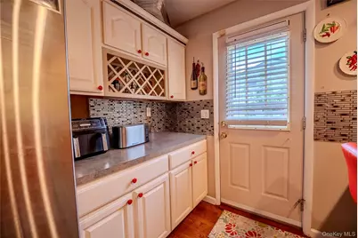 44 S Howell Avenue, Farmingville, NY 11738 - Photo 11