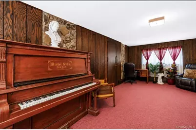 26 Harvard Lane, Commack, NY 11725 - Photo 9