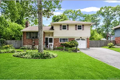 26 Harvard Lane, Commack, NY 11725 - Photo 1