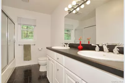 32 Newport Avenue, Tappan, NY 10983 - Photo 33