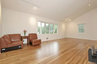 32 Newport Avenue, Tappan, NY 10983 - Photo 21