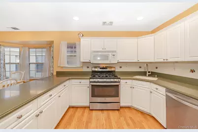 15 Sophia Drive, Middle Island, NY 11953 - Photo 9