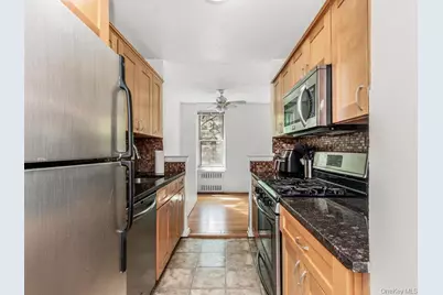 110 Dehaven Drive #116, Yonkers, NY 10703 - Photo 5