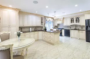 82-20 141st St, Briarwood, NY 11435 - Photo 11