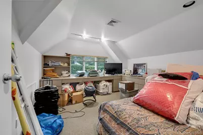 57 Parkway Drive, Roslyn Heights, NY 11577 - Photo 11