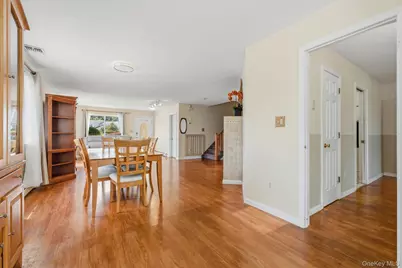 400 Plover Court, New Windsor, NY 12553 - Photo 11