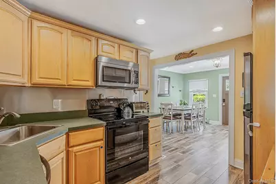 723 Park Avenue, Huntington, NY 11743 - Photo 9