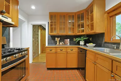 10 Broadway, Dobbs Ferry, NY 10522 - Photo 9