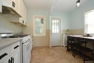 418 Asharoken Blvd, Bay Shore, NY 11706 - Photo 3