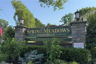 654 Village Dr, Hauppauge, NY 11788 - Photo 17