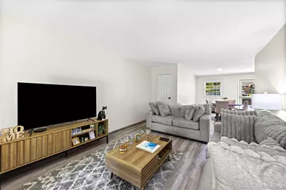654 Village Drive #654, Hauppauge, NY 11788 - Photo 9