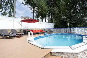 198-31 Pompeii Ave, Hollis, NY 11423 - Photo 27