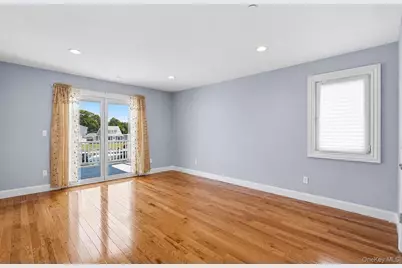 762 Pecan Street, Lindenhurst, NY 11757 - Photo 15