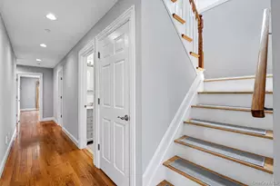 762 Pecan St, Lindenhurst, NY 11757 - Photo 3