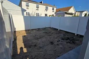 508 Beach 45 St, Far Rockaway, NY 11691 - Photo 5