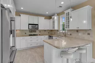 363 Altessa Blvd, Melville, NY 11747 - Photo 11
