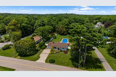 72 Dix Highway, Dix Hills, NY 11746 - Photo 27