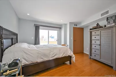 81-14 Queens Boulevard #PH6C, Elmhurst, NY 11373 - Photo 9