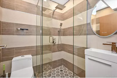 81-14 Queens Boulevard #PH6C, Elmhurst, NY 11373 - Photo 13