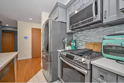 81-14 Queens Boulevard #PH6C, Elmhurst, NY 11373 - Photo 7