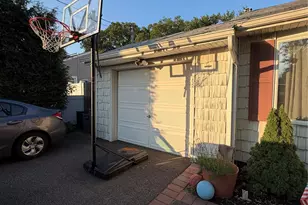 1443 Lombardy Blvd, Bay Shore, NY 11706 - Photo 17