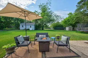 111 Sequoia Dr, Coram, NY 11727 - Photo 15