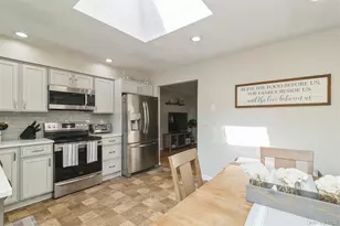 12 Oak St, Centereach, NY 11720 - Photo 9
