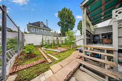 104-21 92nd Avenue, Richmond Hill, NY 11418 - Photo 27