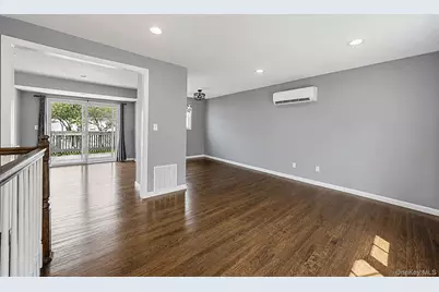 3010 Sipp Avenue, Medford, NY 11763 - Photo 5