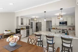 6 Stratton Ln, Stony Brook, NY 11790 - Photo 9
