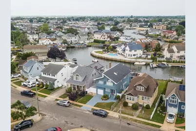 2590 Riverside Drive, Wantagh, NY 11793 - Photo 3