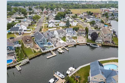 2590 Riverside Drive, Wantagh, NY 11793 - Photo 23
