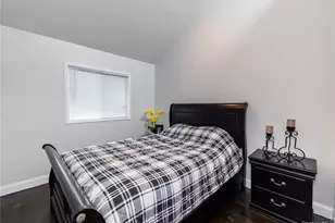 2590 Riverside Dr, Wantagh, NY 11793 - Photo 13