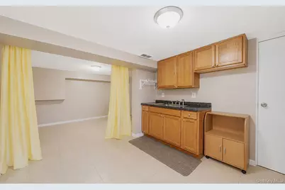 135 Clayton Street, Central Islip, NY 11722 - Photo 15