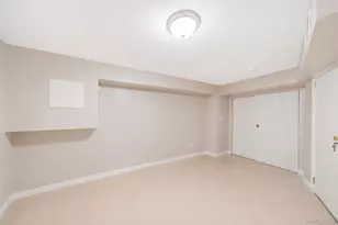 135 Clayton St, Central Islip, NY 11722 - Photo 17