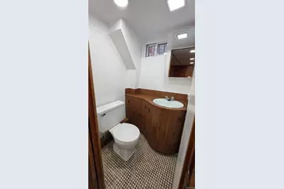 8017 215th Street, Hollis, NY 11427 - Photo 17